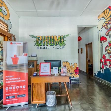 Reddoorz Hostel @ Kotagede ジョグジャカルタ エクステリア 写真