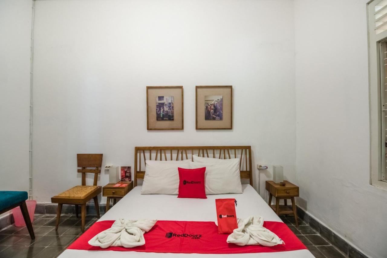 Reddoorz Hostel @ Kotagede ジョグジャカルタ エクステリア 写真