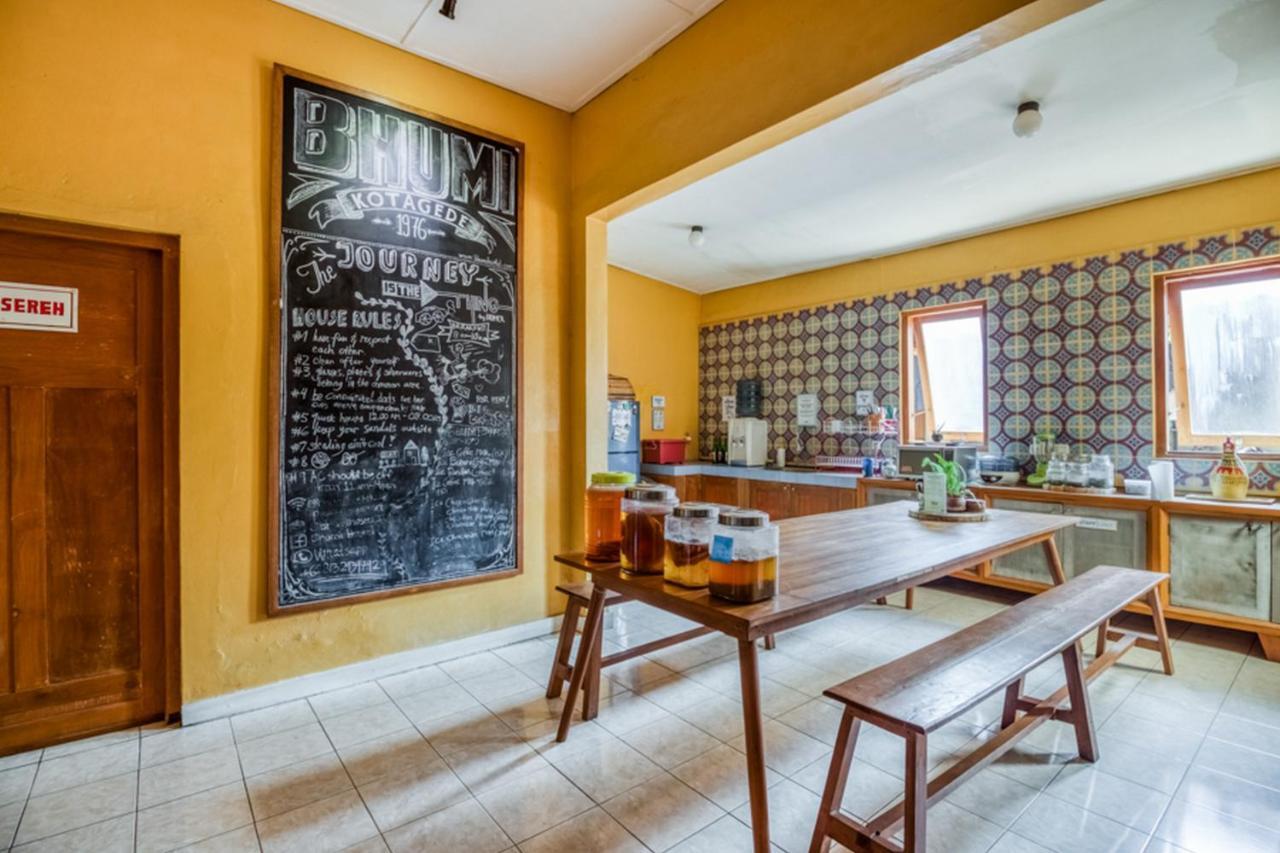 Reddoorz Hostel @ Kotagede ジョグジャカルタ エクステリア 写真